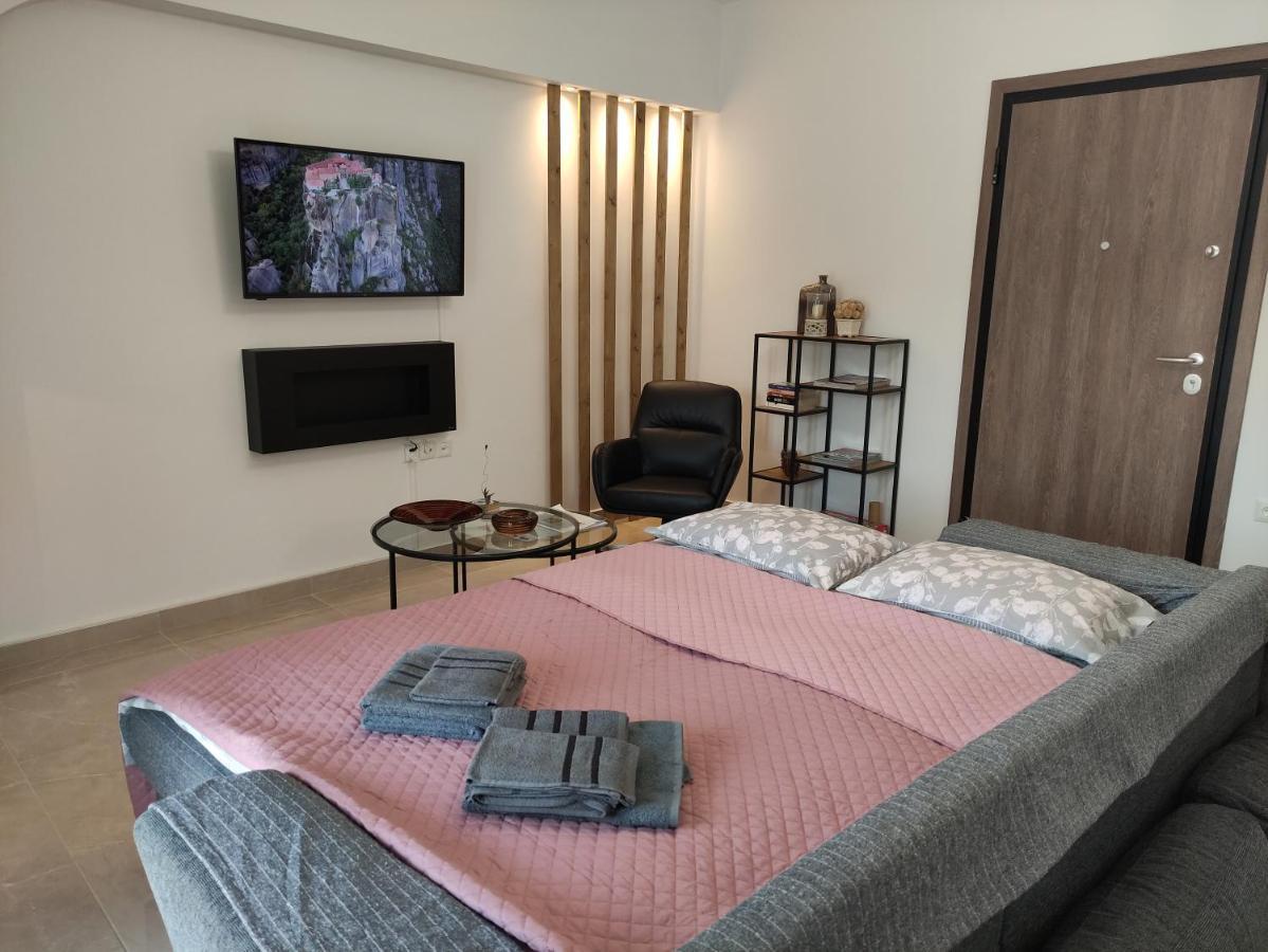 Grey Swan - Modern & Stylish Apartment With Private Parking Volos Exteriér fotografie
