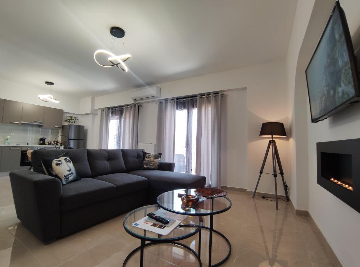Grey Swan - Modern & Stylish Apartment With Private Parking Volos Exteriér fotografie